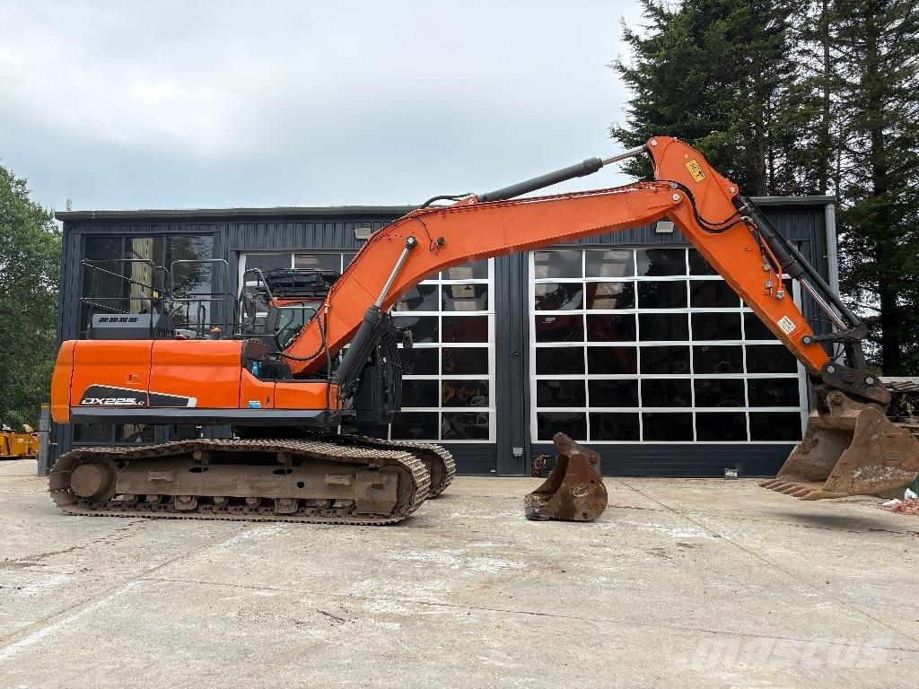Doosan DX 225 LC-5 Εκσκαφείς με ερπύστριες
