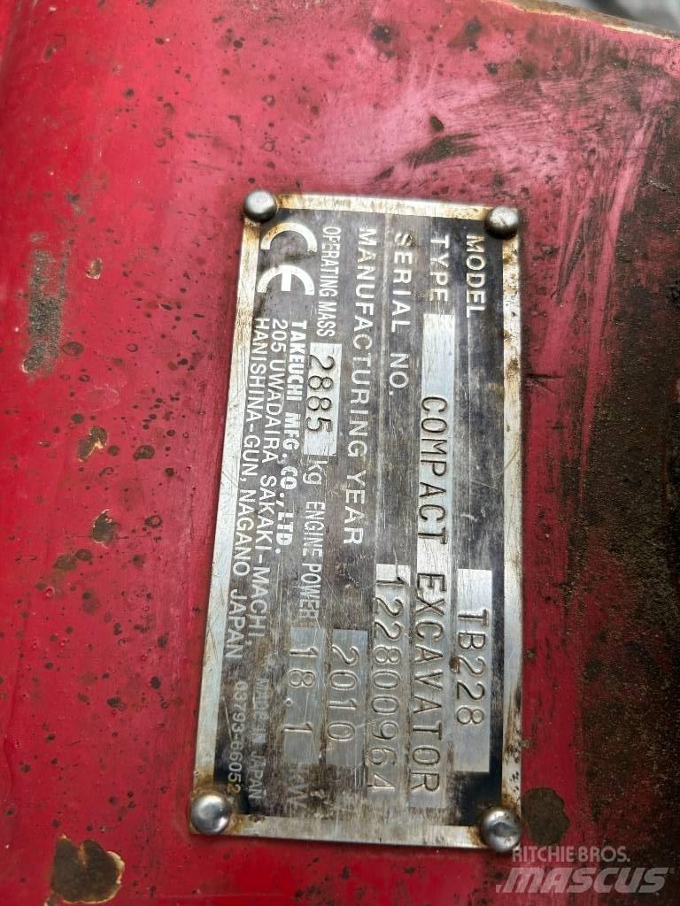 Takeuchi TB 228 Εκσκαφάκι (διαβολάκι) < 7t