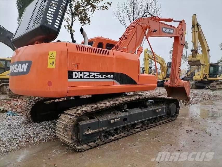 Doosan 225 LC-9 Εκσκαφείς με ερπύστριες