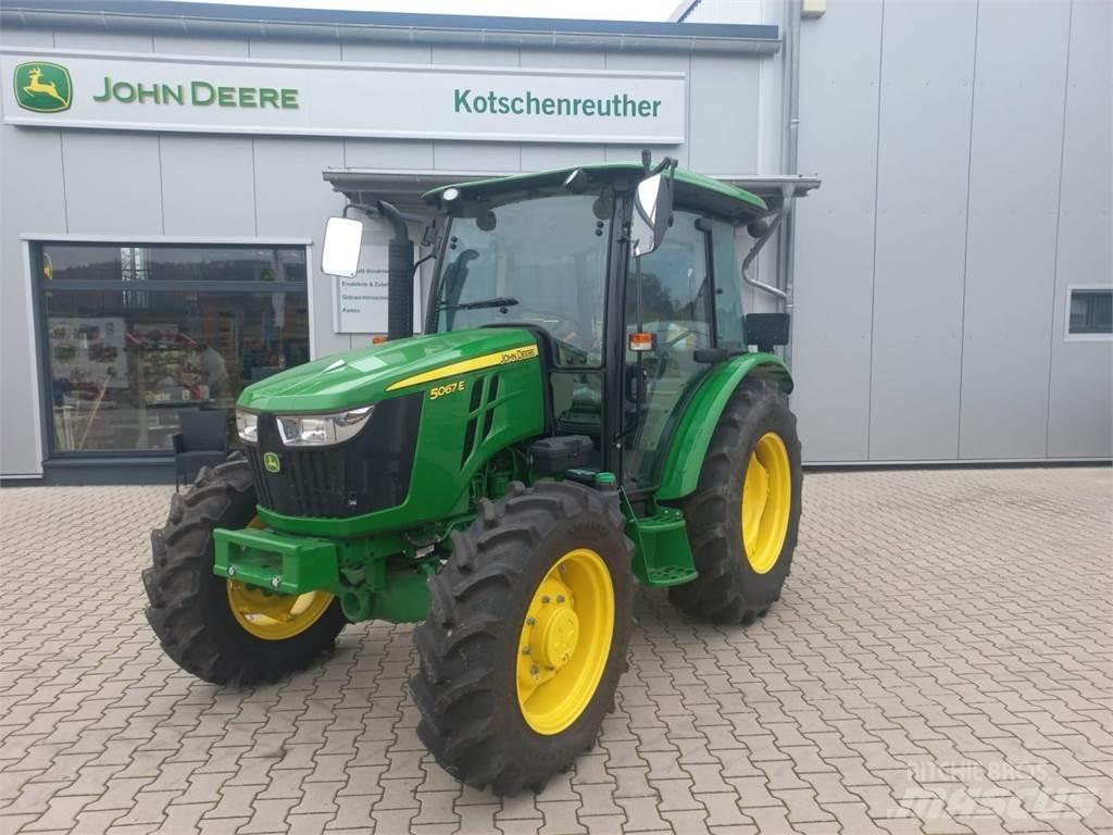 John Deere 5067E Τρακτέρ