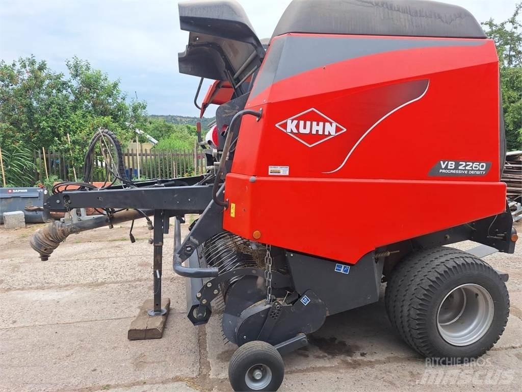 Kuhn VB 2260 Πρέσες κυλινδρικών δεμάτων