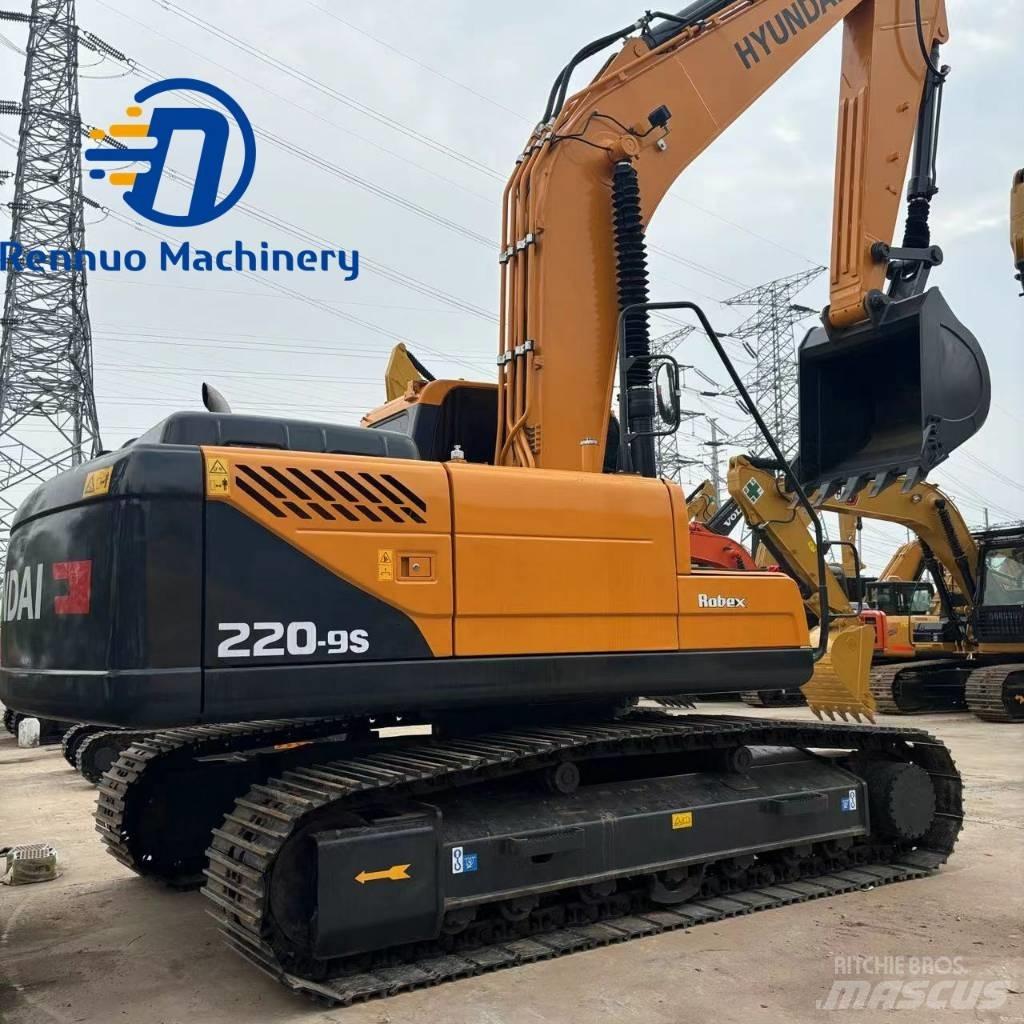Hyundai R220LC-9S Εκσκαφείς με ερπύστριες