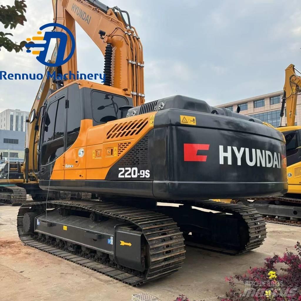 Hyundai R220LC-9S Εκσκαφείς με ερπύστριες