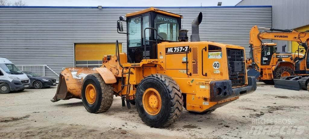 Hyundai HL 757-7 Φορτωτές με λάστιχα (Τροχοφόροι)