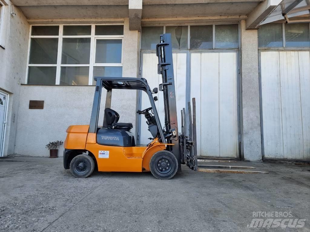 Toyota 02-7 FD 25 Πετρελαιοκίνητα Κλαρκ