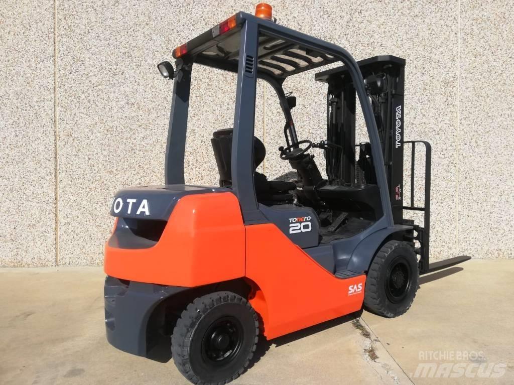 Toyota 02-8 FG F 20 Περονοφόρα ανυψωτικά κλαρκ με φυσικό αέριο LPG