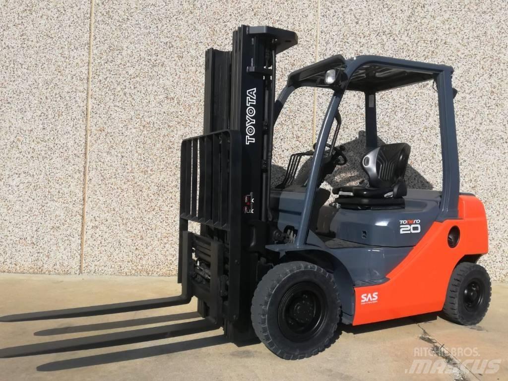 Toyota 02-8 FG F 20 Περονοφόρα ανυψωτικά κλαρκ με φυσικό αέριο LPG