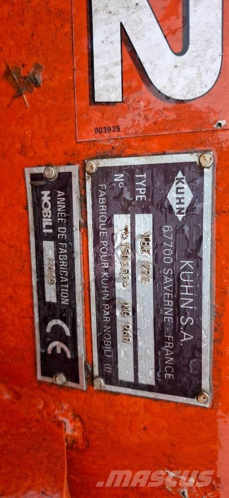 Kuhn TBE 222 Χορτοκοπτικά και κορυφολόγοι βοσκοτόπων