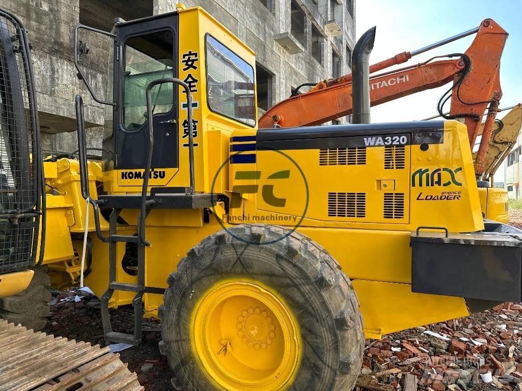 Komatsu WA 320 Φορτωτές με λάστιχα (Τροχοφόροι)