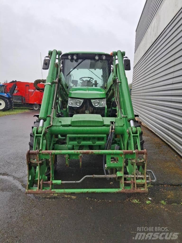John Deere 6110 Τρακτέρ