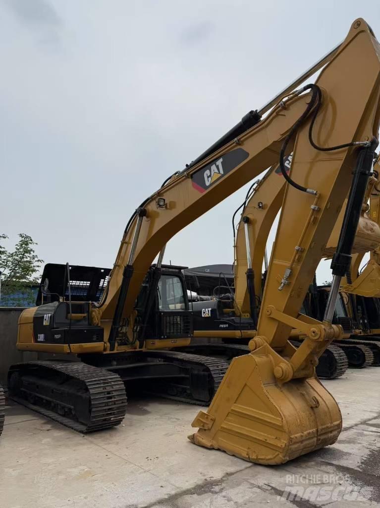 CAT 330 D L Εκσκαφείς με ερπύστριες
