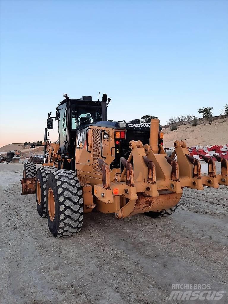 CAT 14 M Γκρέιντερς