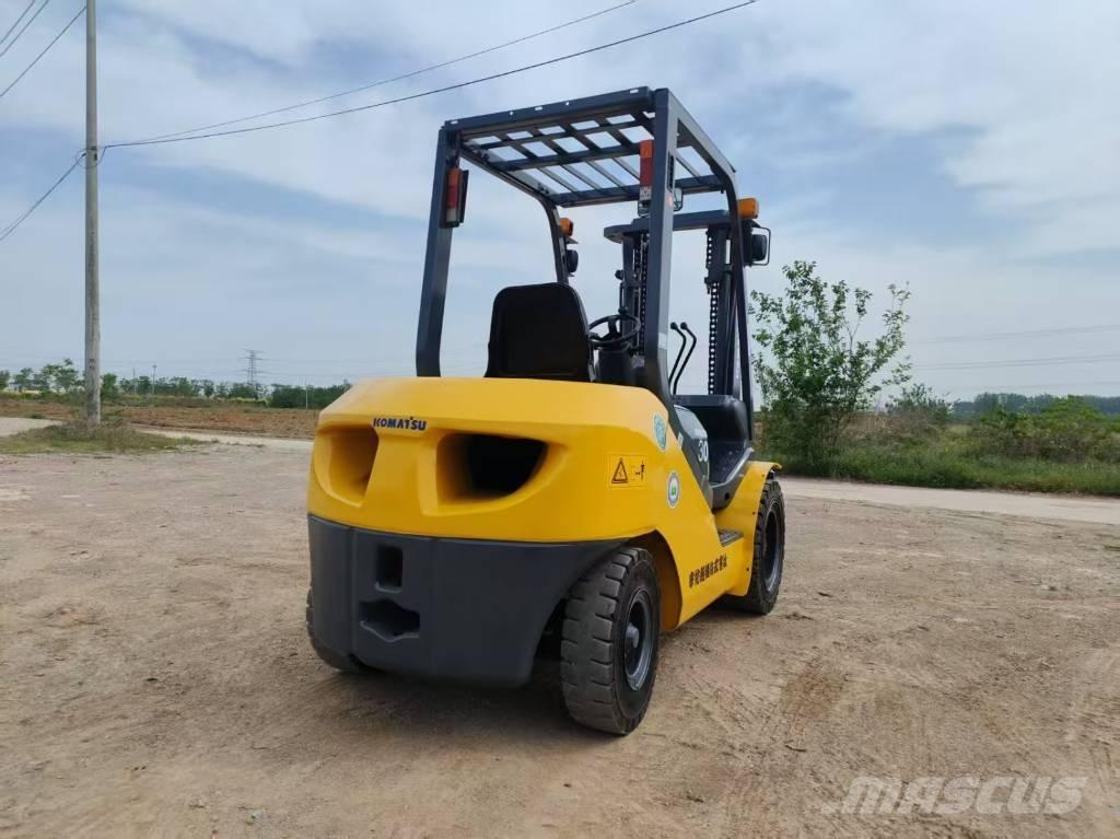 Komatsu 30 Πετρελαιοκίνητα Κλαρκ