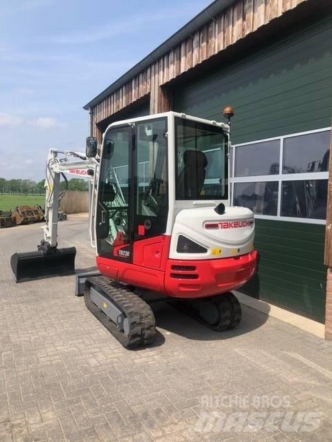 Takeuchi TB230 Εκσκαφάκι (διαβολάκι) < 7t