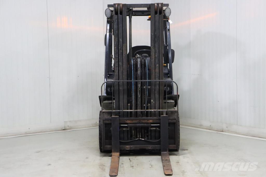 Nissan U1D2A20LQ Περονοφόρα ανυψωτικά κλαρκ με φυσικό αέριο LPG