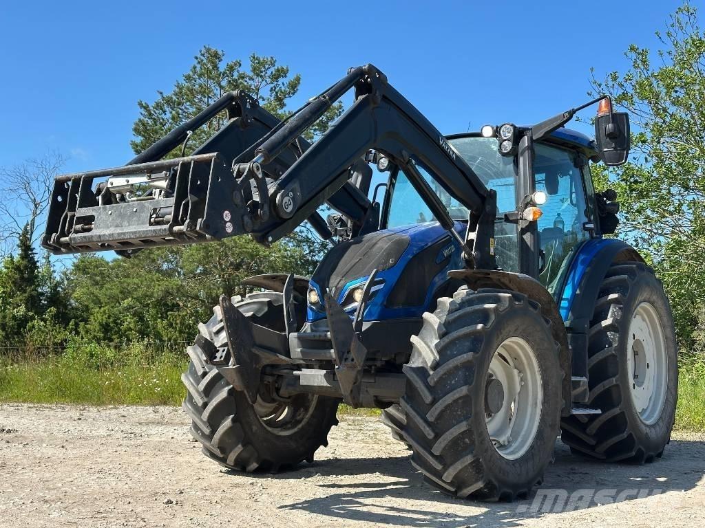 Valtra G 135 Versu Τρακτέρ