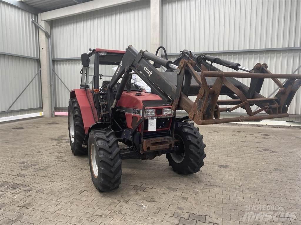 Case IH 3230 Τρακτέρ