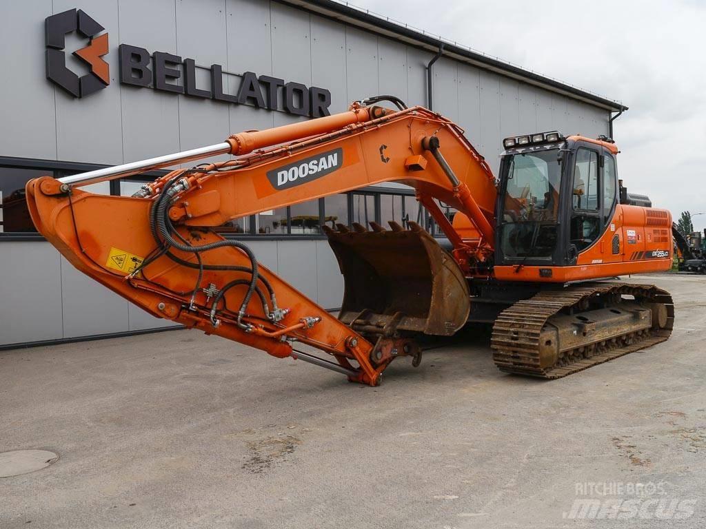 Doosan DX 255 LC-3 Εκσκαφείς με ερπύστριες
