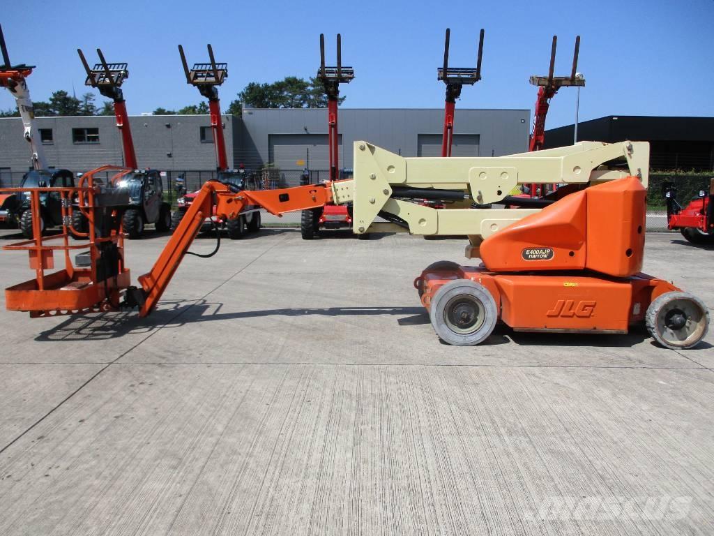 JLG E 400 AJPN (146) Compact self-propelled boom lifts