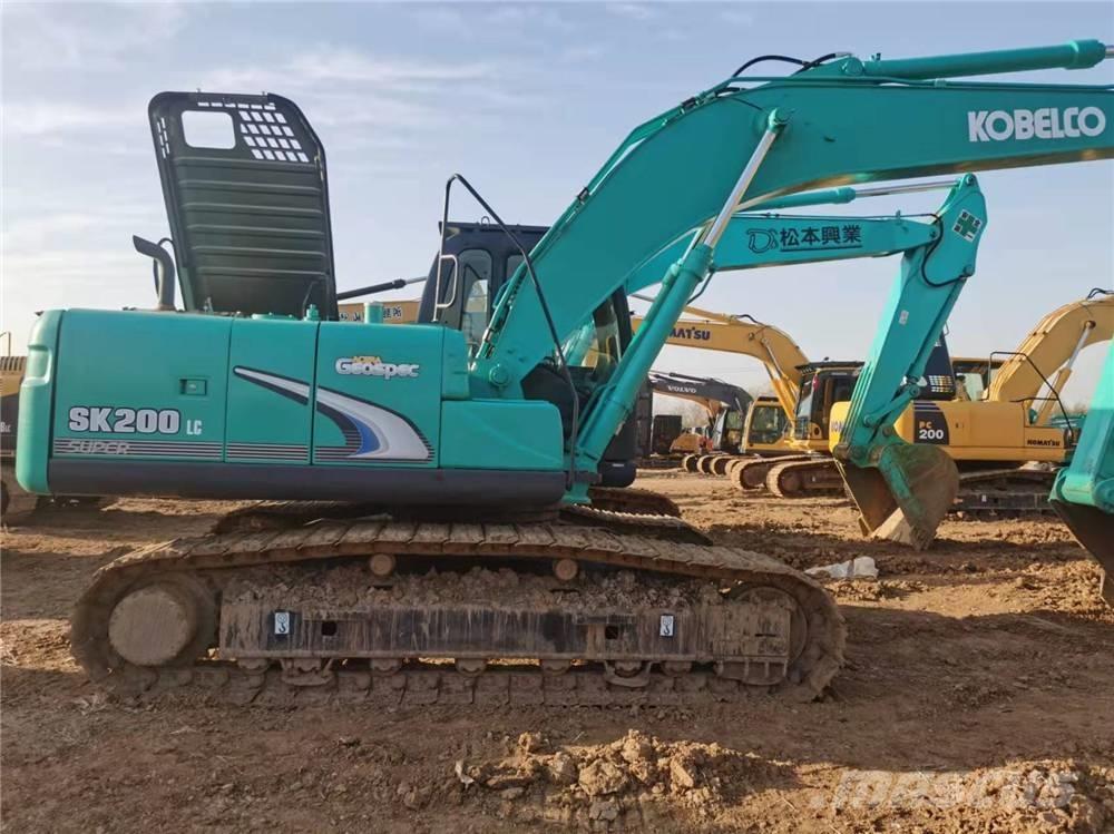 Kobelco SK200 Εκσκαφείς με ερπύστριες