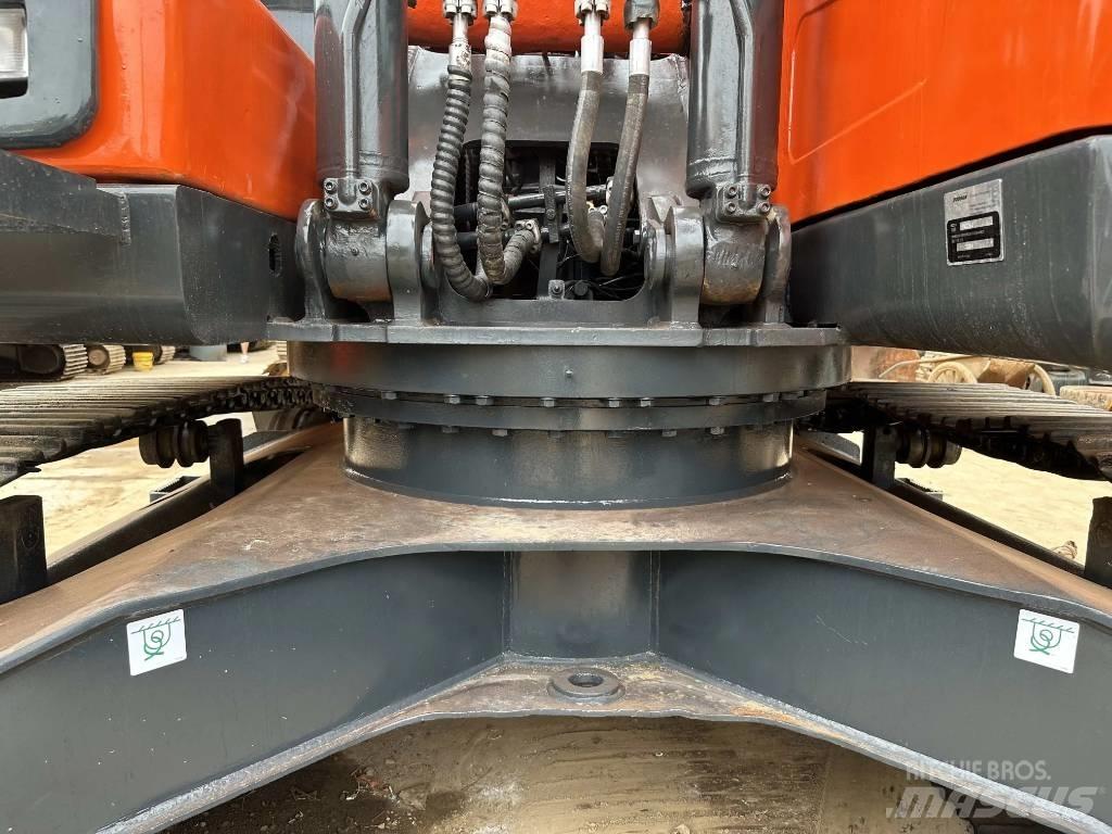 Doosan DX225LC-9C Εκσκαφείς με ερπύστριες