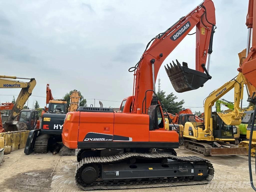 Doosan DX225LC-9C Εκσκαφείς με ερπύστριες