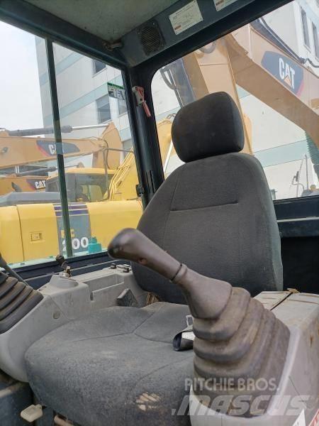 Kobelco SK 60 Εκσκαφείς με ερπύστριες
