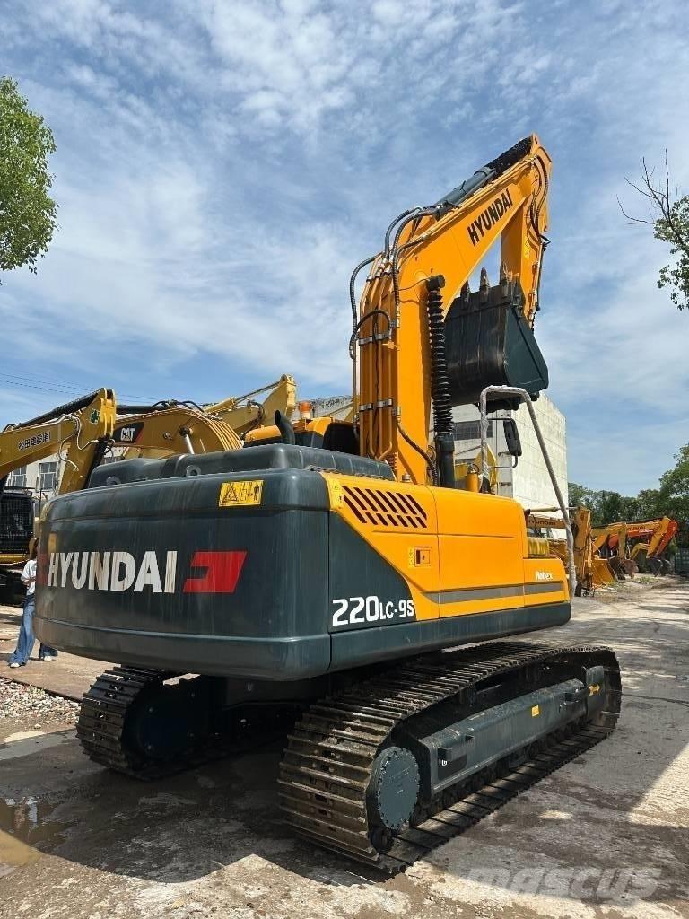 Hyundai 220LC-9S Εκσκαφείς με ερπύστριες
