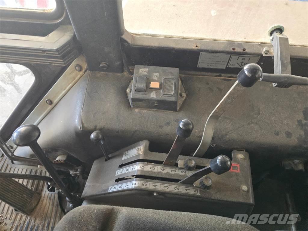 Belarus MTS 1025 Τρακτέρ