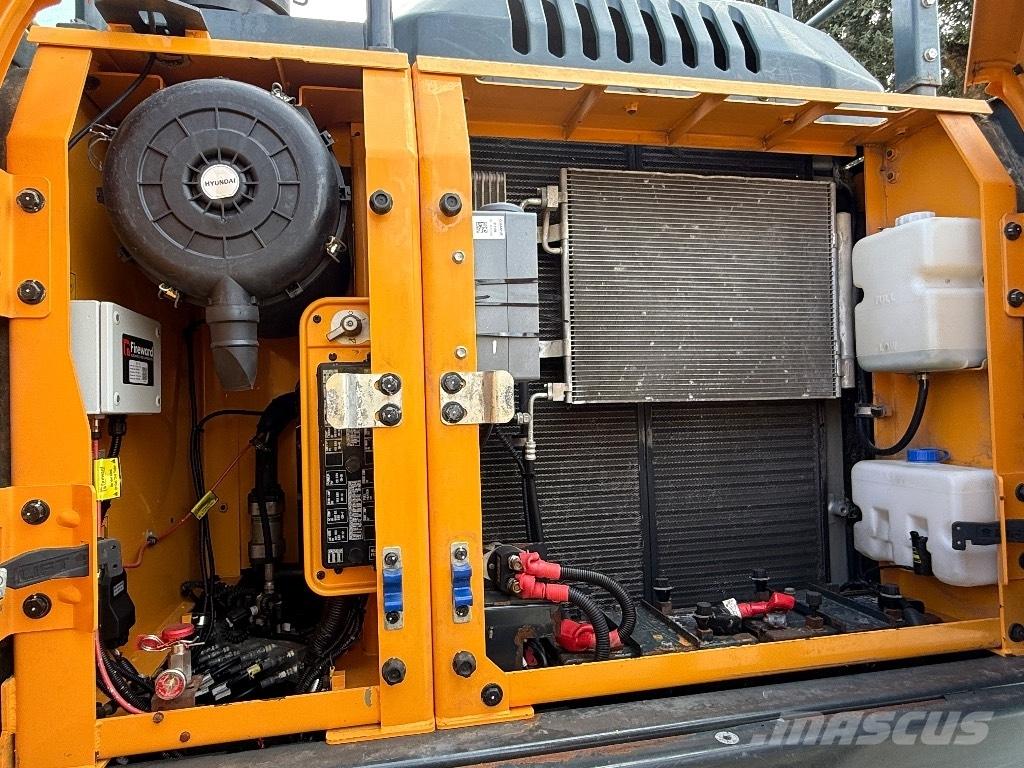 Hyundai HX220AL Εκσκαφείς με ερπύστριες