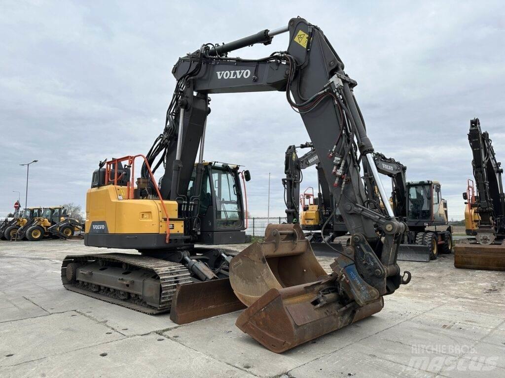 Volvo ECR235EL Εκσκαφείς με ερπύστριες