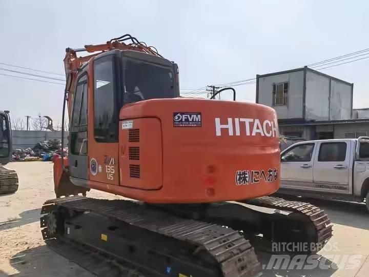 Hitachi ZX135 Εκσκαφείς με ερπύστριες
