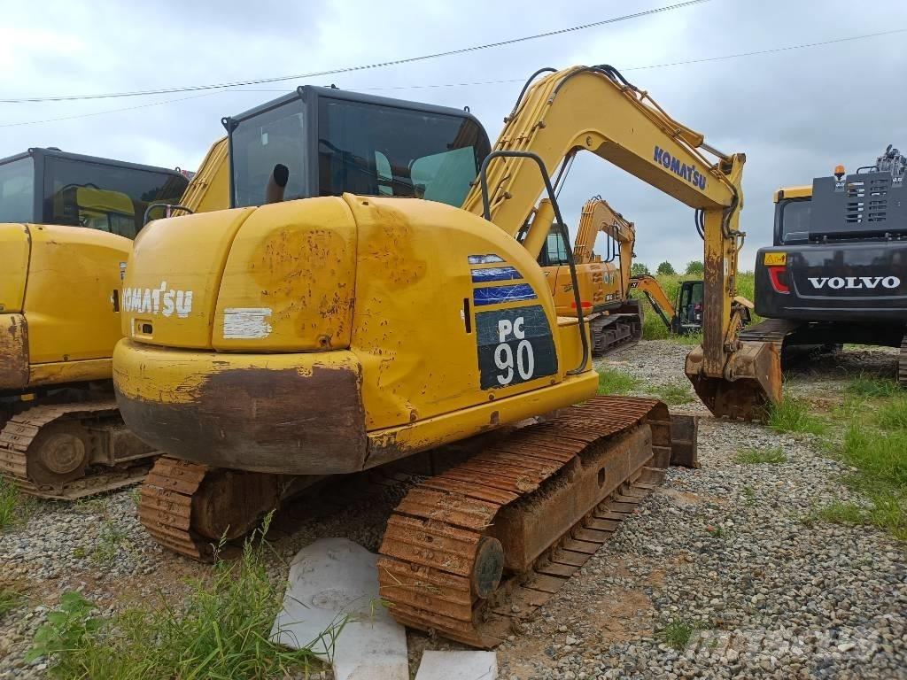 Komatsu PC 90 Εκσκαφείς με ερπύστριες