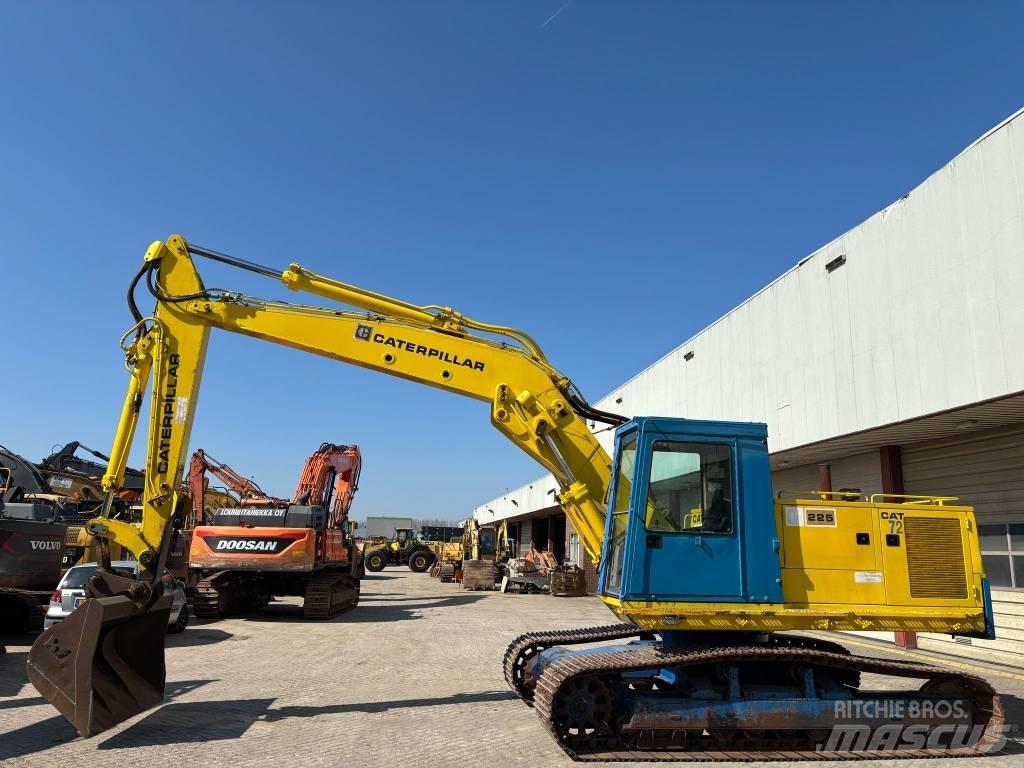 CAT 225 Εκσκαφείς με ερπύστριες