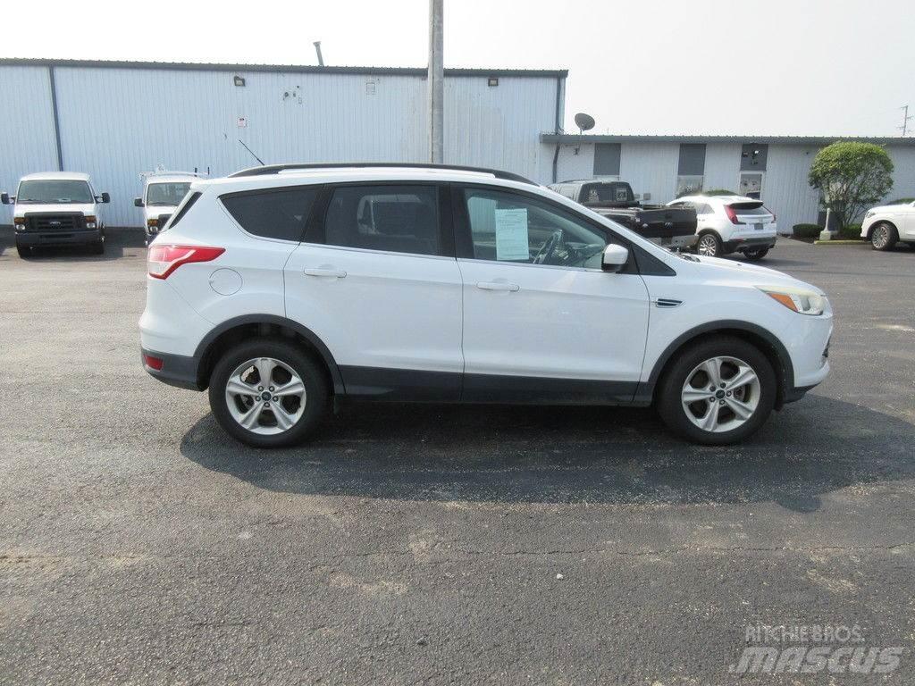 Ford Escape Αυτοκίνητα