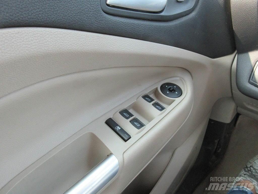 Ford Escape Αυτοκίνητα
