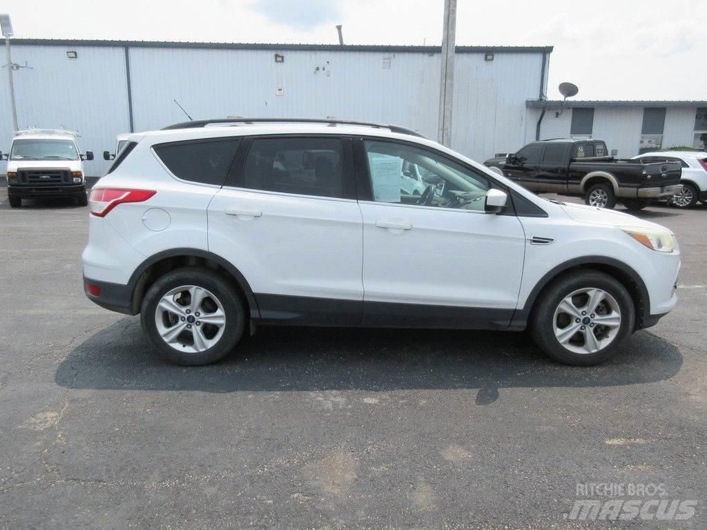 Ford Escape Αυτοκίνητα