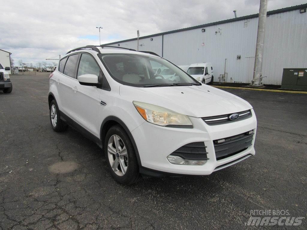 Ford Escape Αυτοκίνητα