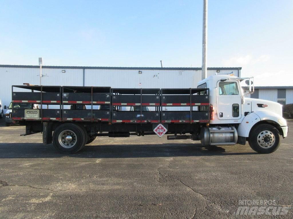 Peterbilt 335 Φορτηγά Kαρότσα με ανοιγόμενα πλαϊνά