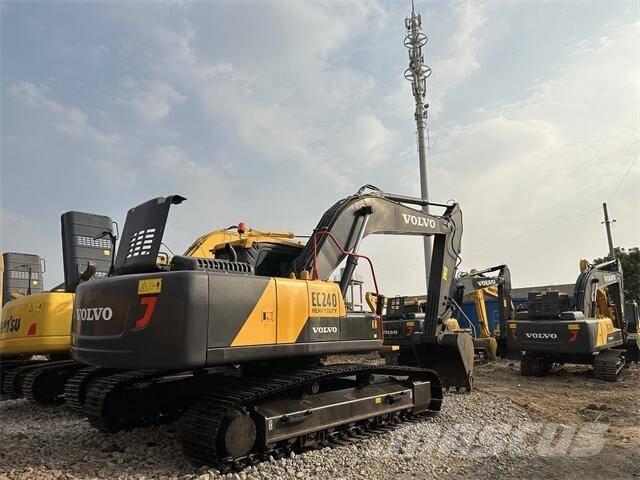 Volvo EC240 Εκσκαφείς με ερπύστριες
