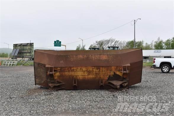 CAT D8N Πτερύγια