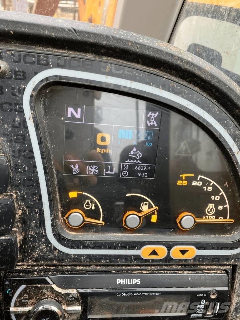 JCB 527-58 Συστήματα τηλεχειρισμού για τη γεωργία