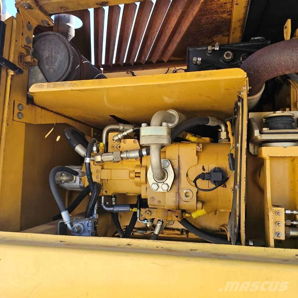 CAT 322 C Εκσκαφείς με τροχούς - λάστιχα
