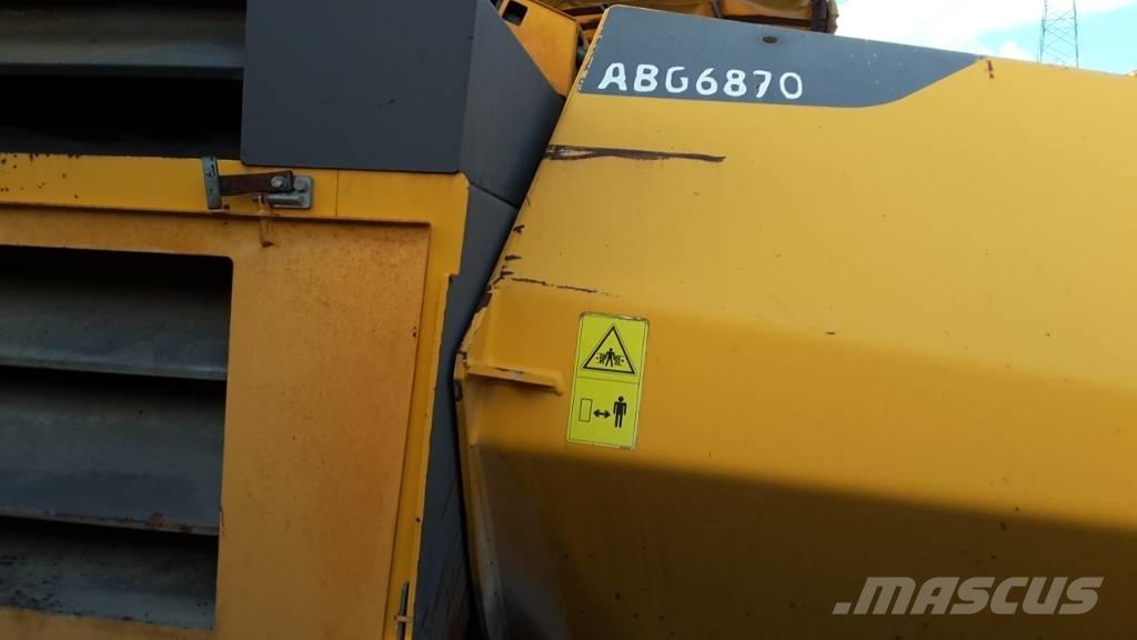 Volvo ABG 6870 Επίστρωση ασφάλτου