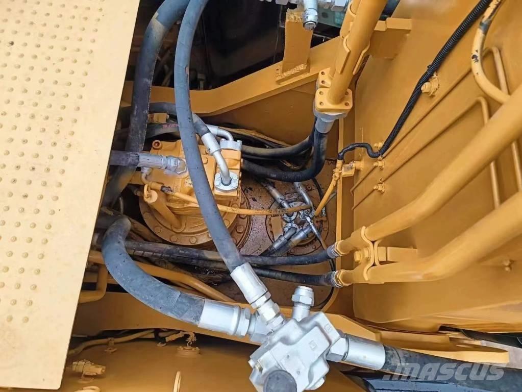 CAT 330 D Εκσκαφείς με ερπύστριες