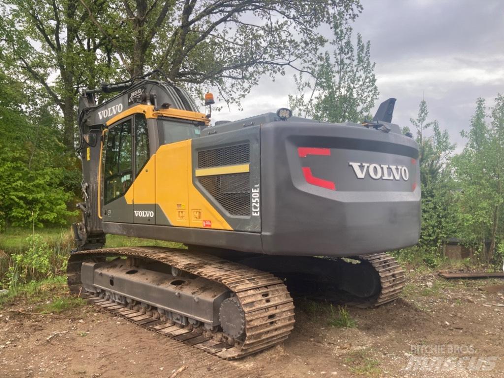 Volvo EC 250 EL Εκσκαφείς με ερπύστριες