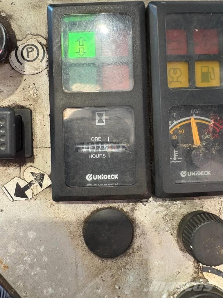 Combilift C 8000 Ανυψωτικά στενών δρόμων 4 κατευθύνσεων