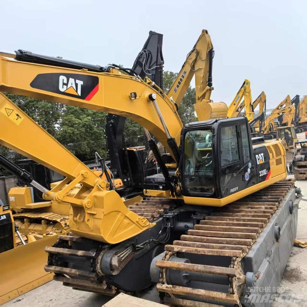 CAT 320 D Αμφίβιοι εκσκαφείς