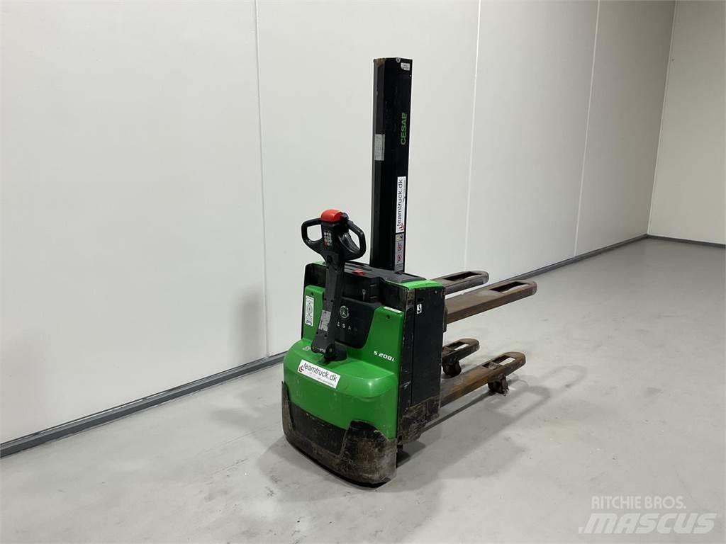 Cesab S208L Ηλεκτρικά παλετοφόρα με ιστό