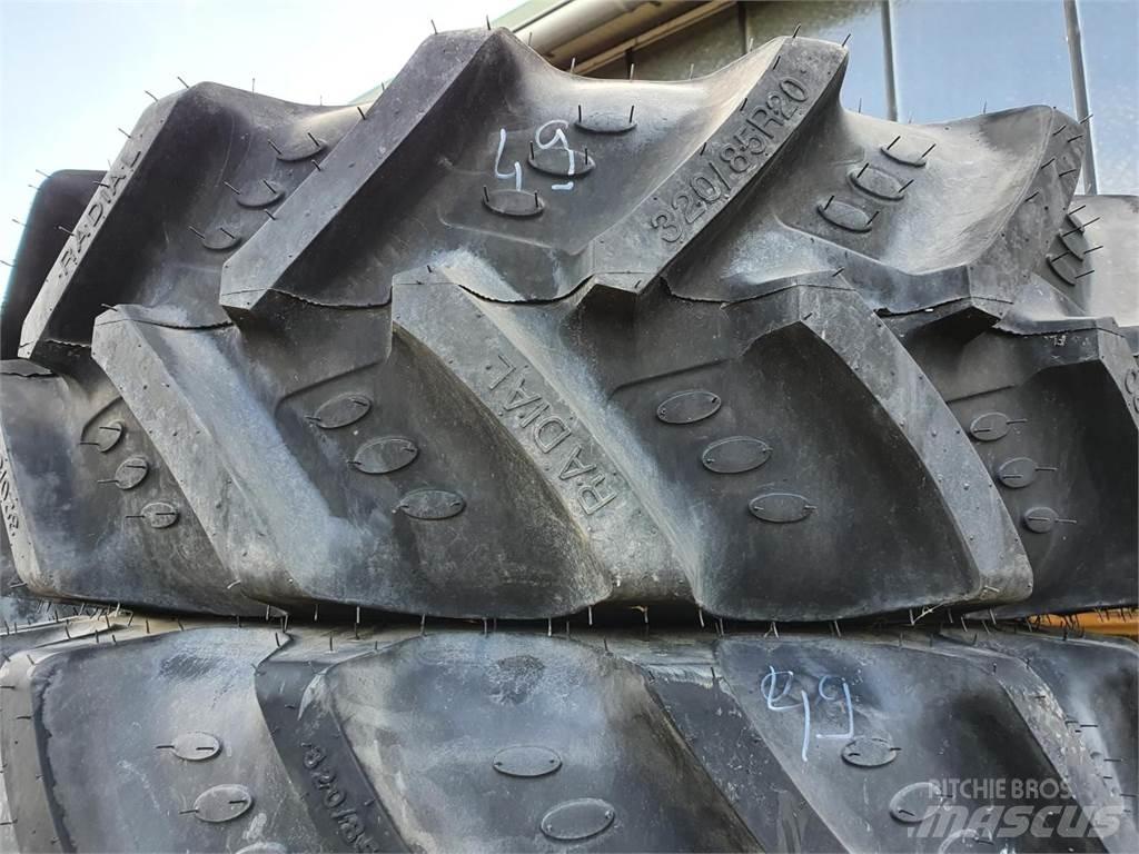 BKT 320/85R20 x2 Ελαστικά και ζάντες